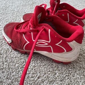 Under Armour Kids Red Baseball Cleats size 12k